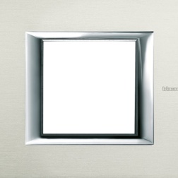 PLACCA 2/3/4/6 POSTI ALLUMINIO SPAZZOLATO BTICINO AXOLUTE XC