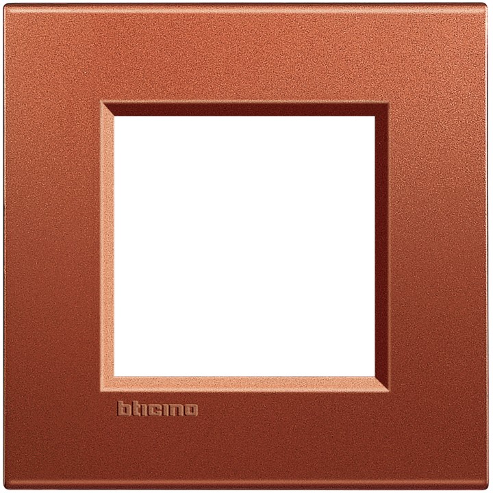 Placca 2/3/4/7 Posti Brick BTicino Livinglight RK: Design e Funzionalità Raffinate per la Tua Casa