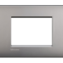 PLACCA 3/4/7 POSTI NICHEL SATINATO BTICINO LIVINGLIGHT NK