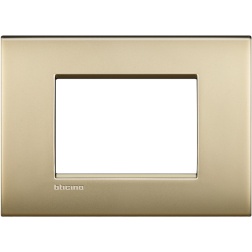 PLACCA 3/4/7 POSTI ORO SATINATO BTICINO LIVINGLIGHT OF