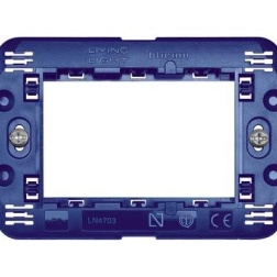 LN4703 BTICINO SUPPORTO 3 MODULI
