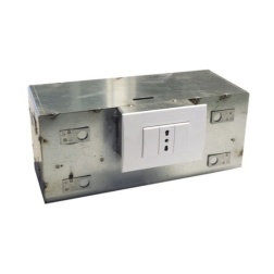 Cassaforte invisibile ad incasso, zincata 3 cassetti. Dimensioni 18X32X13 cm